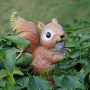 YeLukk Resin Squirrel Statue,Simulation Animals Sculpture Garden Landscape Decor, Figurine Decoration for Indoor Outdoor Lawn